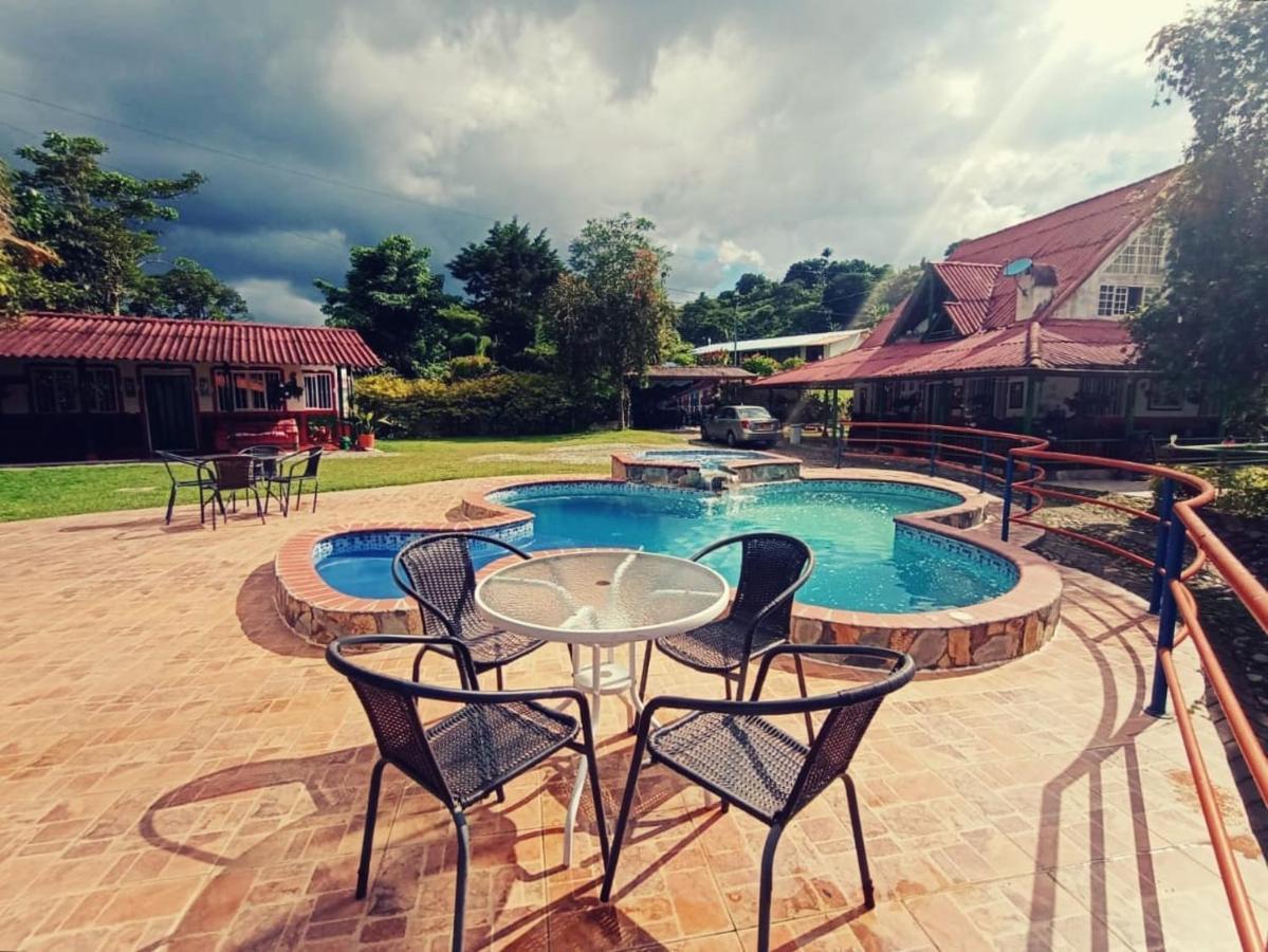 Ecohotel Colibri Salento Luna Park ภายนอก รูปภาพ