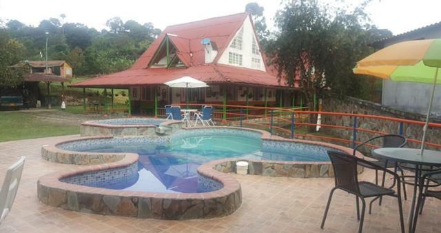Ecohotel Colibri Salento Luna Park ภายนอก รูปภาพ